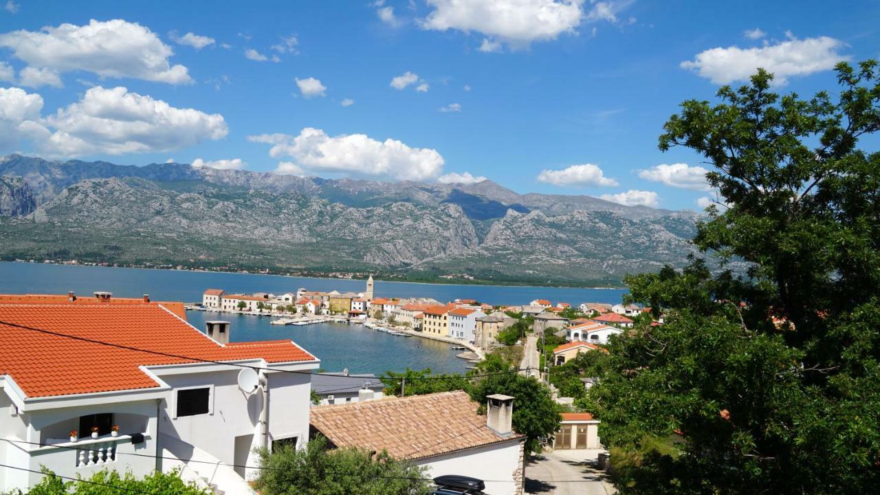 Apartment Ana Винерац Екстериор снимка